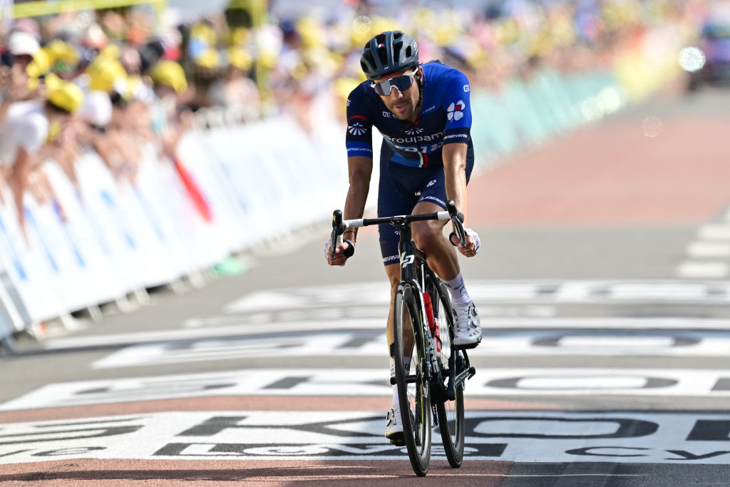 Thibaut Pinot en forme vintage sur la chasse aux échappées du Tour de France