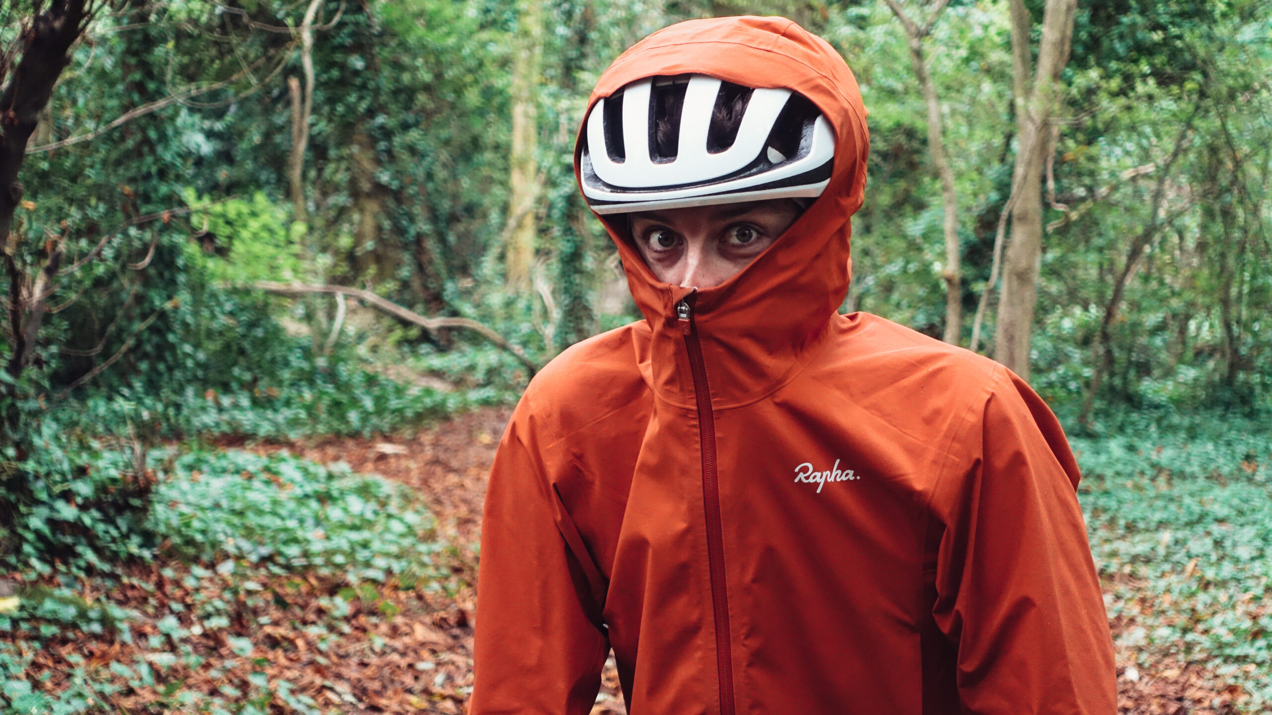 Cette veste est désormais la meilleure imperméable du marché grâce aux soldes Rapha Black Friday !
