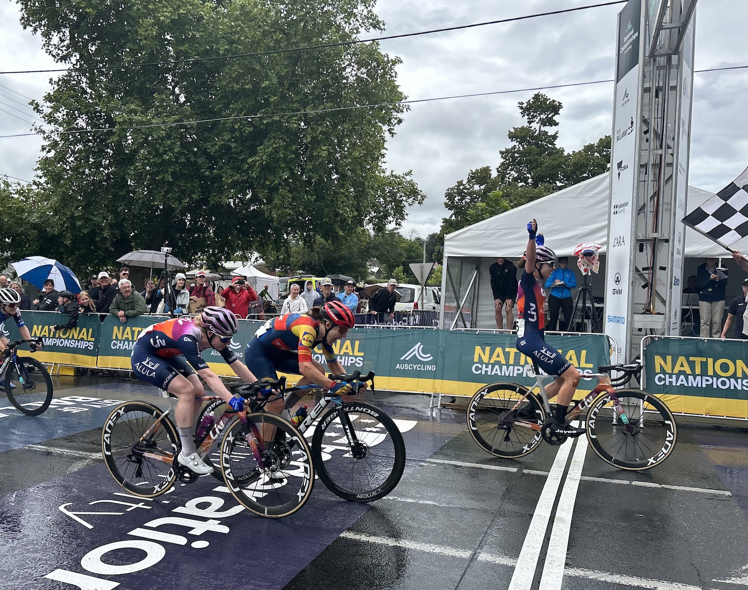 L'implacable Ruby Roseman-Gannon remporte le titre australien de course sur route féminine élite