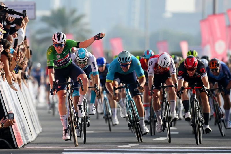 Étape 6 du UAE Tour : Tim Merlier fait le troisième rang avec une victoire au sprint à Abu Dhabi