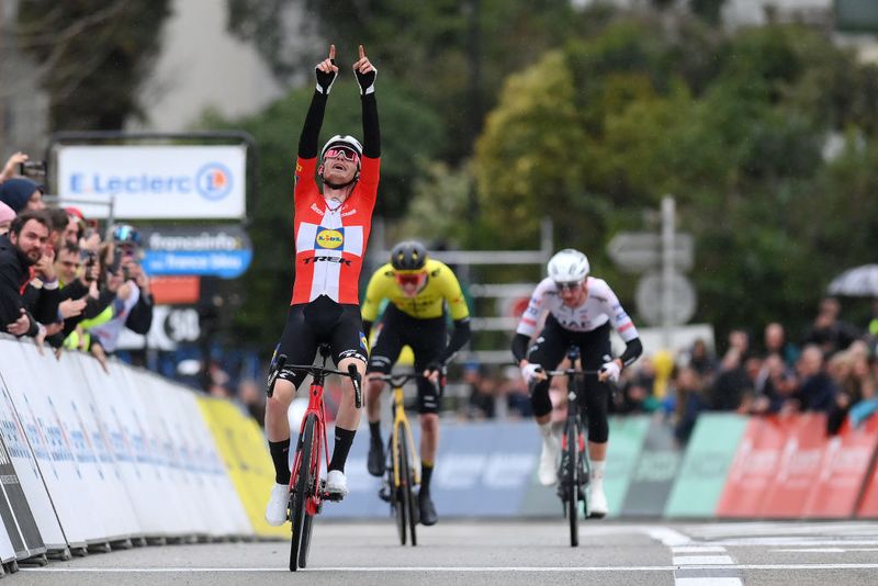 Paris-Nice étape 6 : Mattias Skjelmose triomphe après un triplé décisif