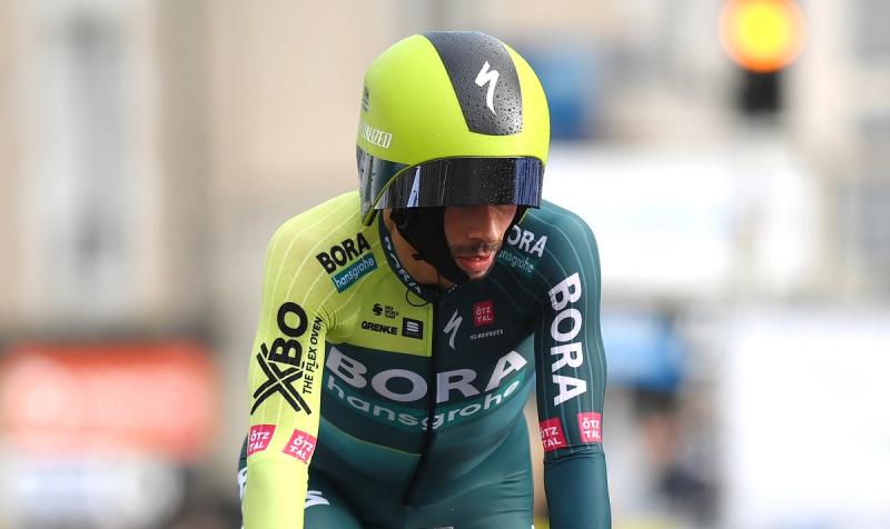 Un spécialiste "déçu" par l'interdiction des chaussettes de tête de l'UCI, souligne un retard de 18 mois