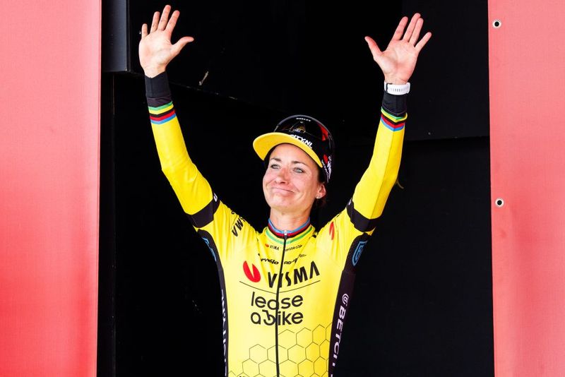 Vuelta Femenina étape 3 : Marianne Vos remporte le sprint groupé réduit