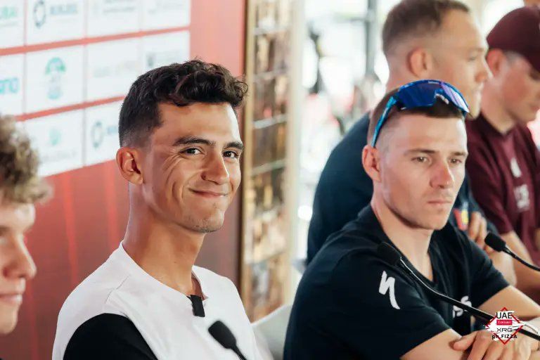 1er tour : Del Toro vs Evenepoel sur le UAE Tour