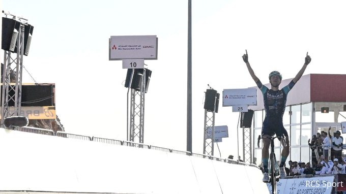 Antonio Tiberi prend la tête du UAE Tour 2026 devant Remco Evenepoel lors de la troisième étape 18 février 2026