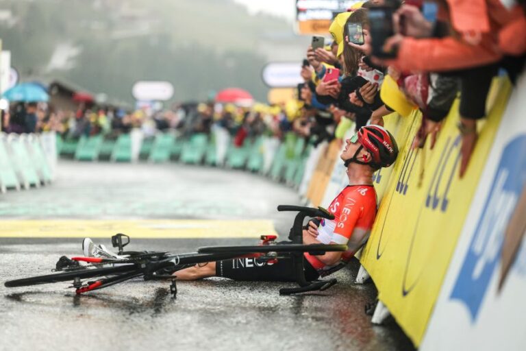 Giro : Ineos veut être à la table des grands