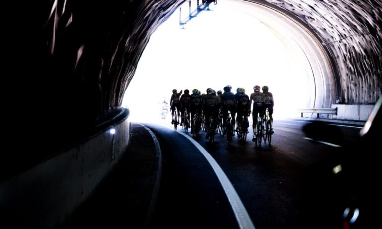 Le Tour ne peut pas continuer comme si de rien n'était face à la chaleur