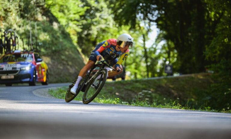 Un Tour qui prend du temps pour Juan Ayuso